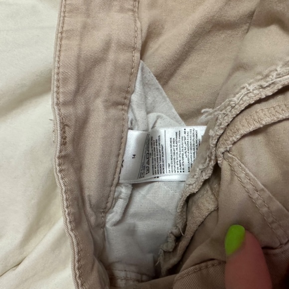 Old Navy size 14 bootcut khakis - Picture 3 of 3